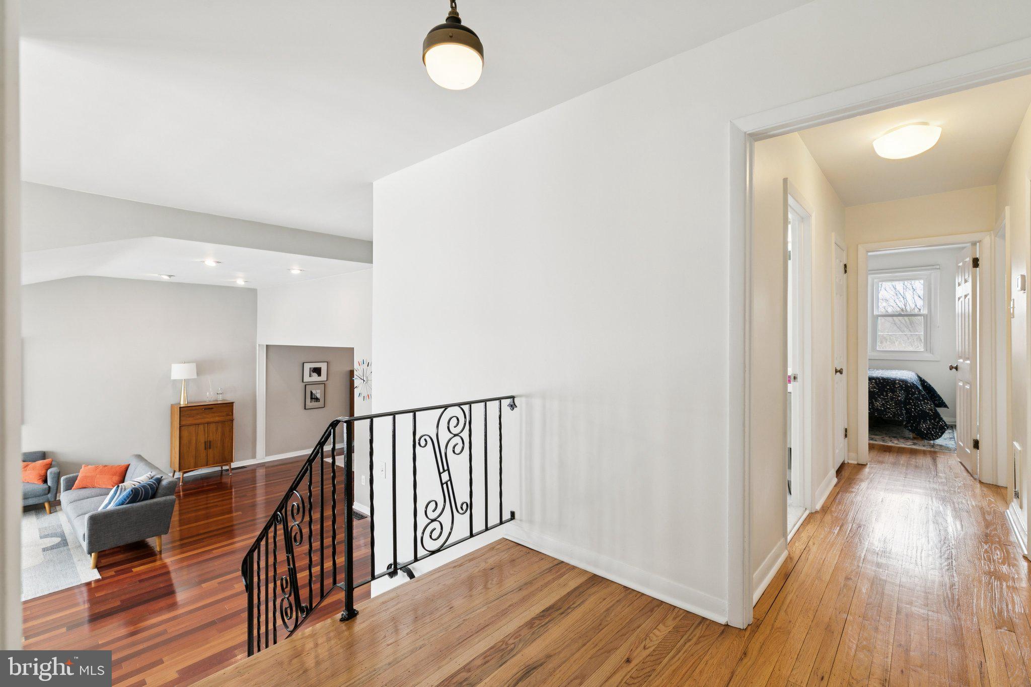 1304 GAINSBORO CIRCLE