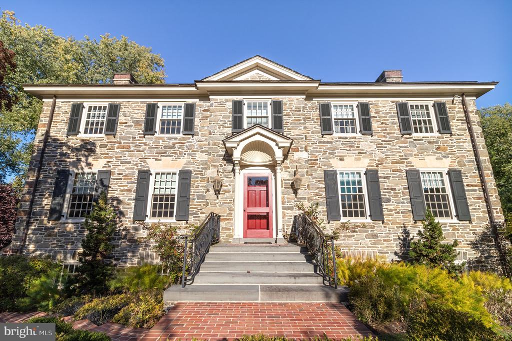 1911 STONE RIDGE LANE