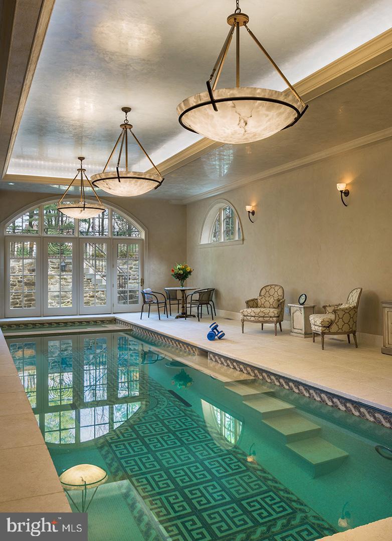 1911 STONE RIDGE LANE