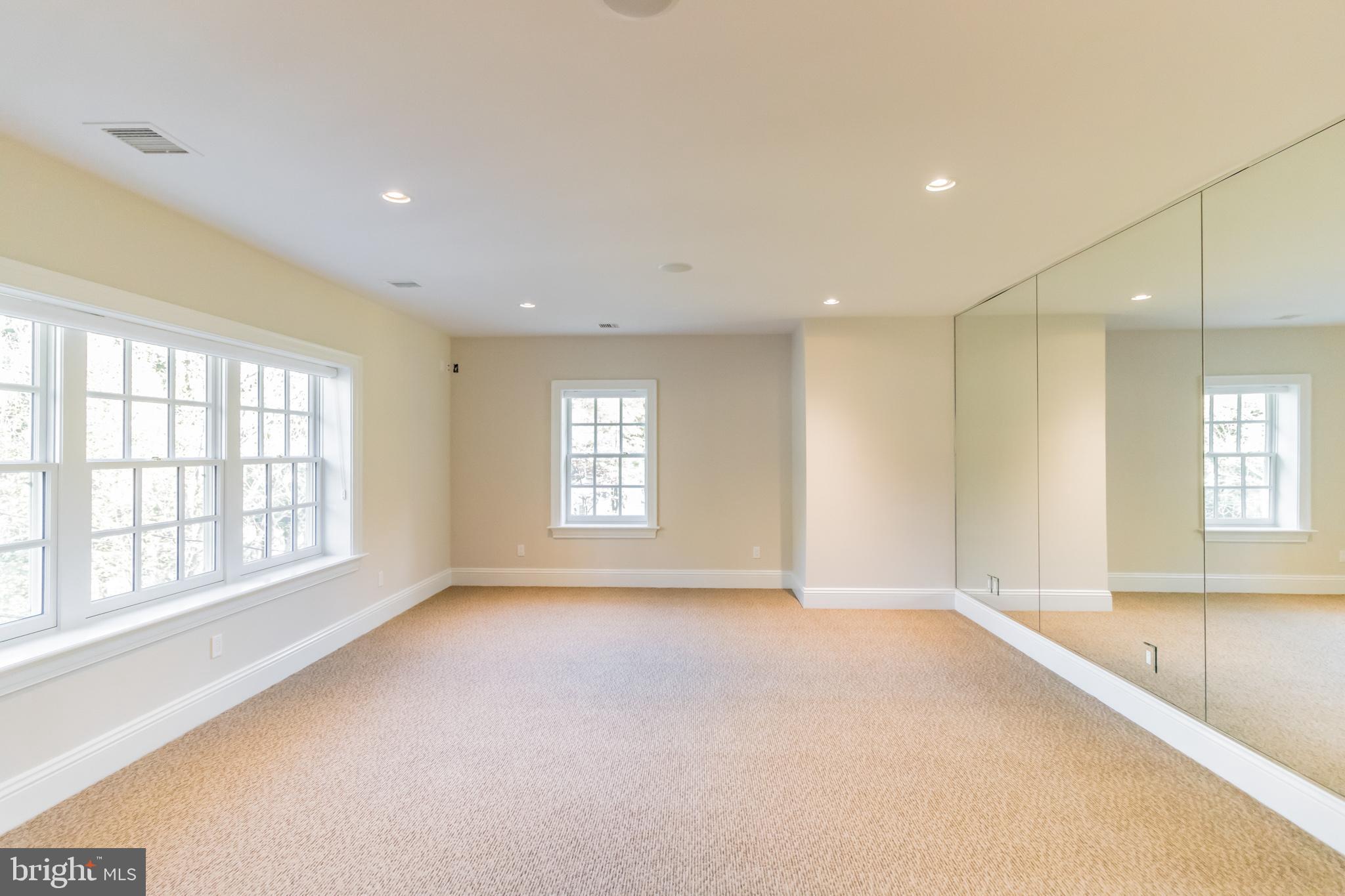 1911 STONE RIDGE LANE