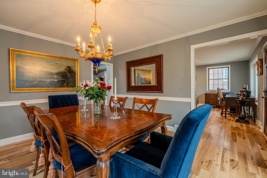 1522 KNOX ROAD