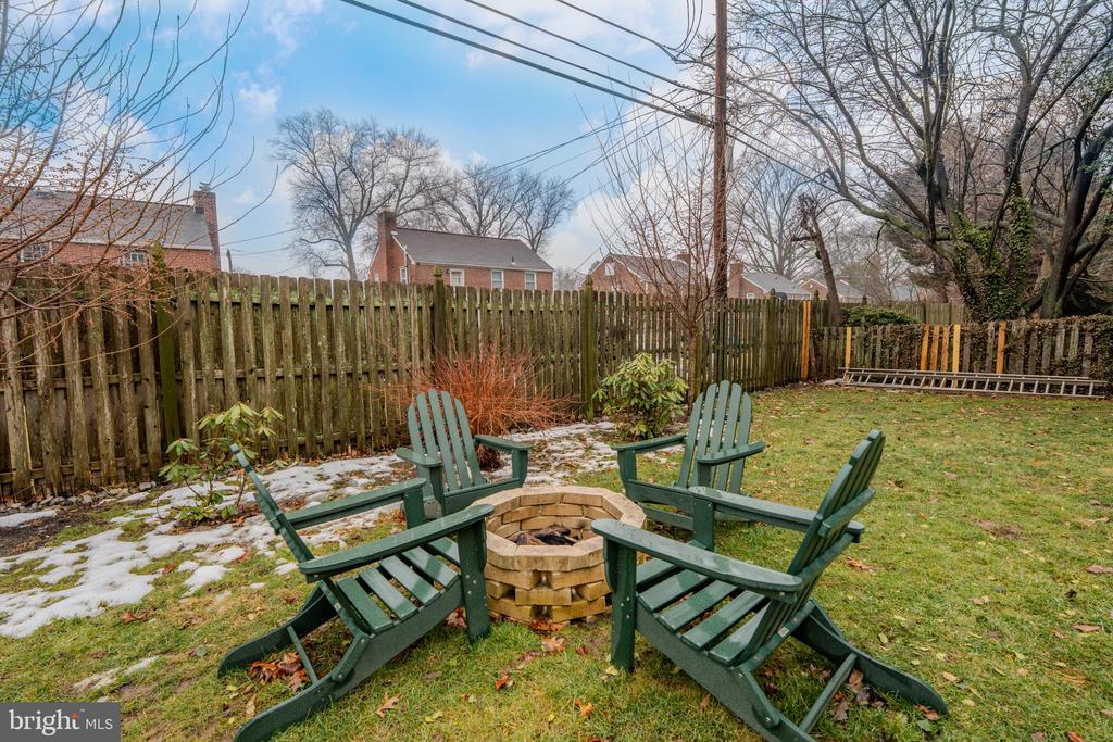 1522 KNOX ROAD
