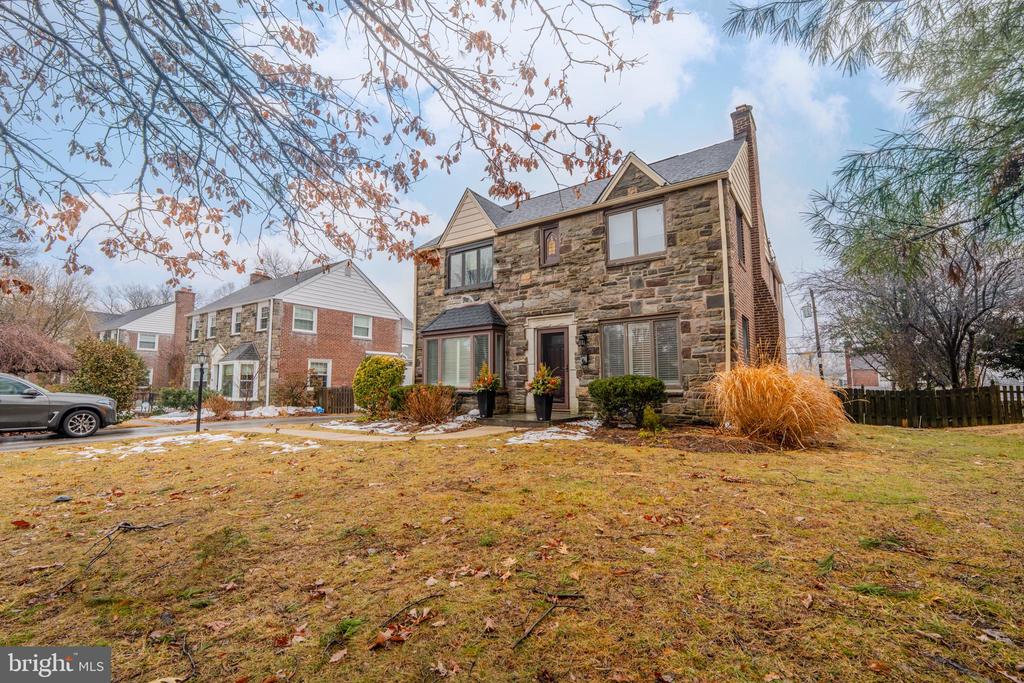 1522 KNOX ROAD