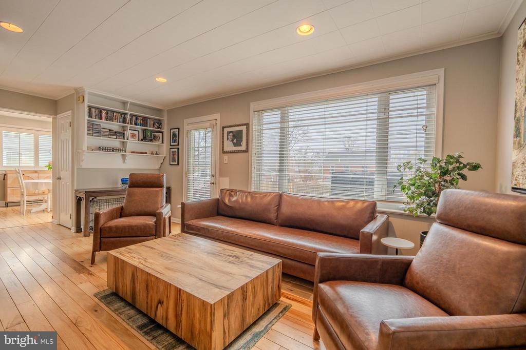 1522 KNOX ROAD