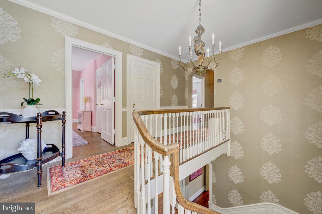 435 GARDEN LANE