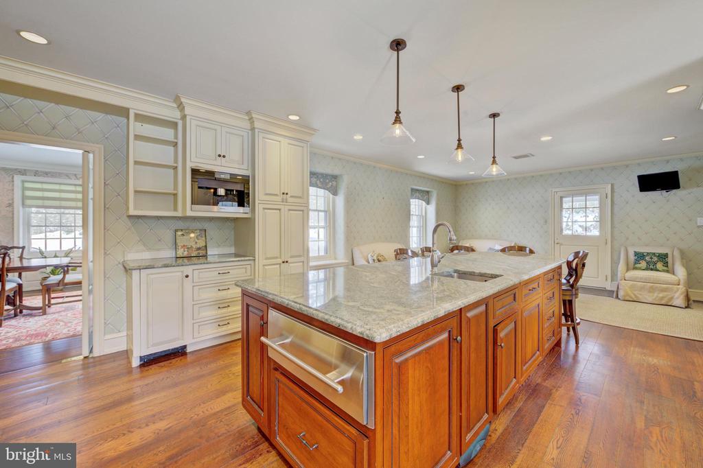 435 GARDEN LANE