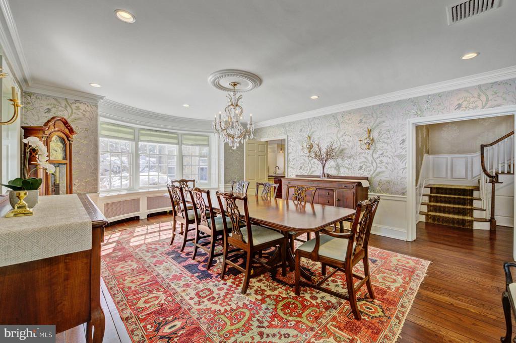 435 GARDEN LANE