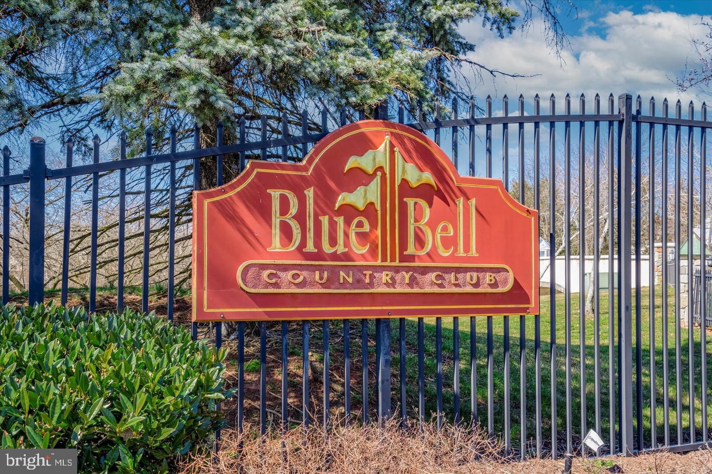 218 HAZELTINE CIRCLE