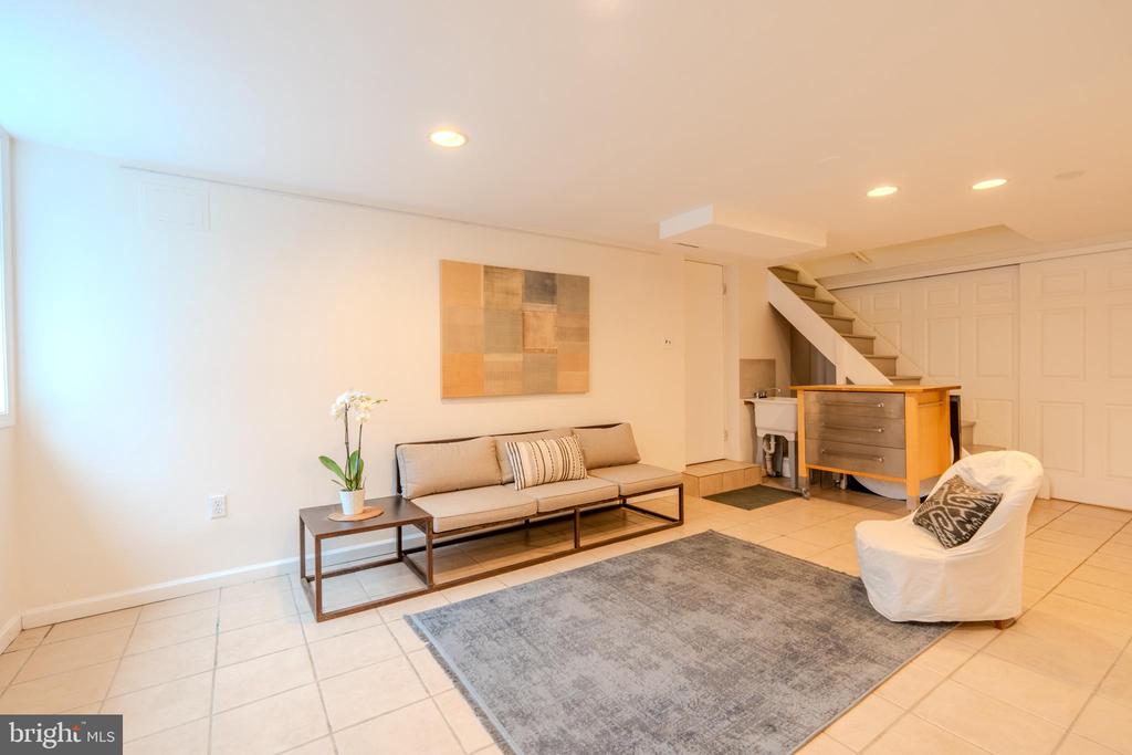504 SABINE CIRCLE