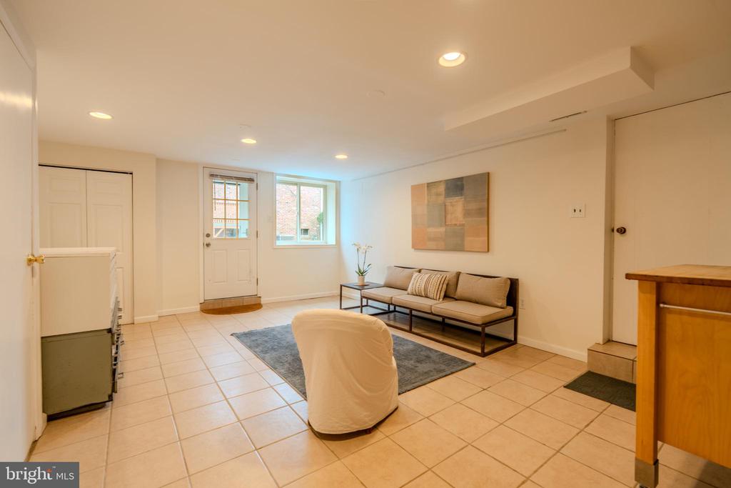 504 SABINE CIRCLE