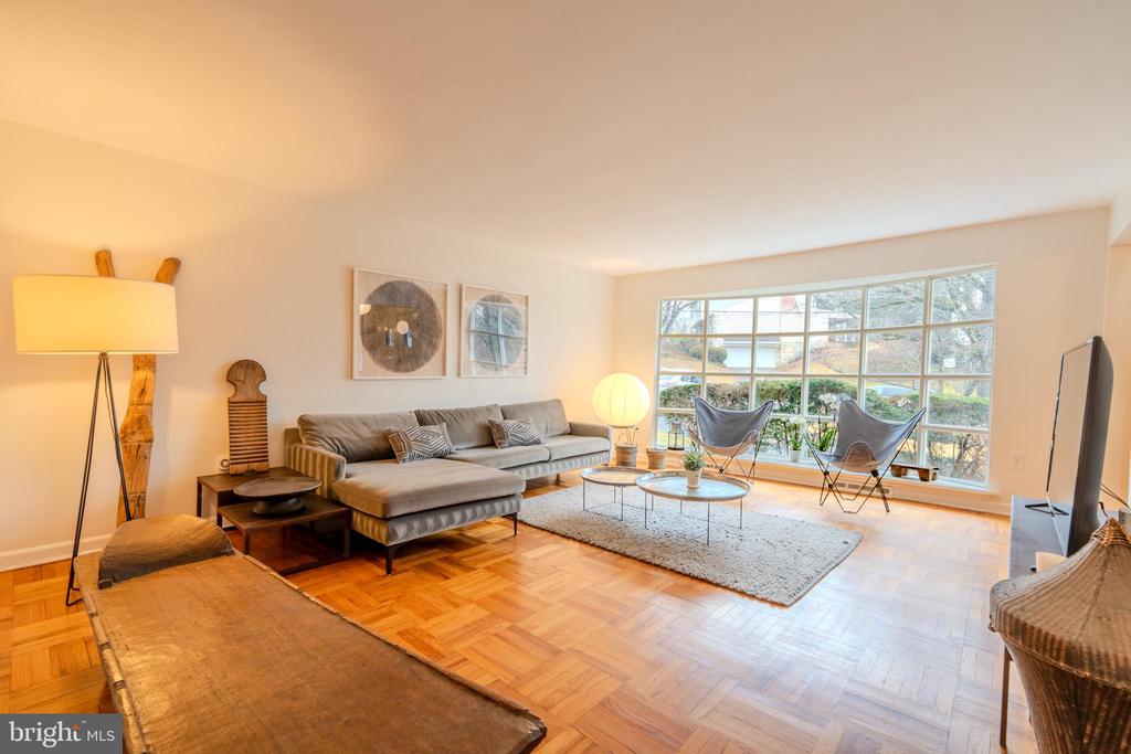 504 SABINE CIRCLE