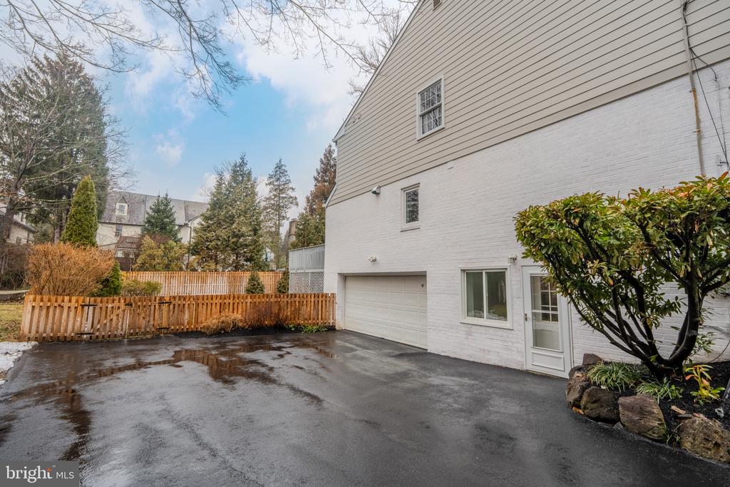 504 SABINE CIRCLE