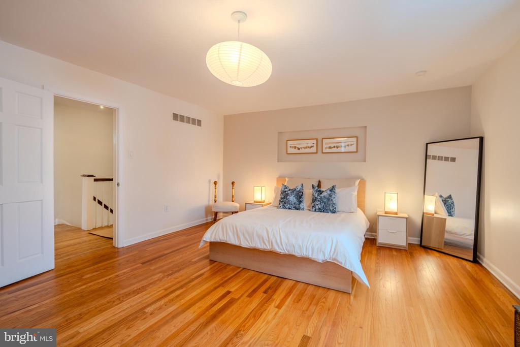 504 SABINE CIRCLE