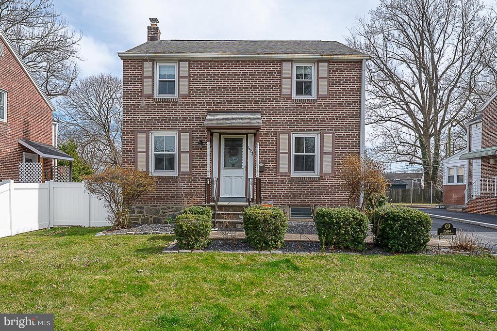 1504 WYNNEWOOD ROAD