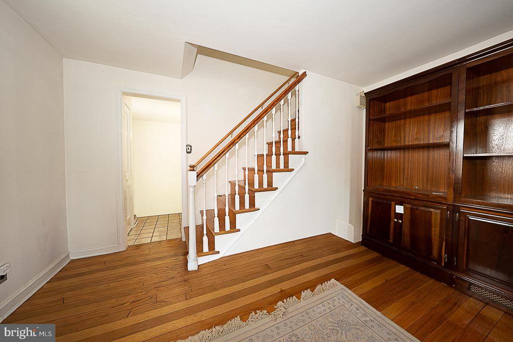 1504 WYNNEWOOD ROAD
