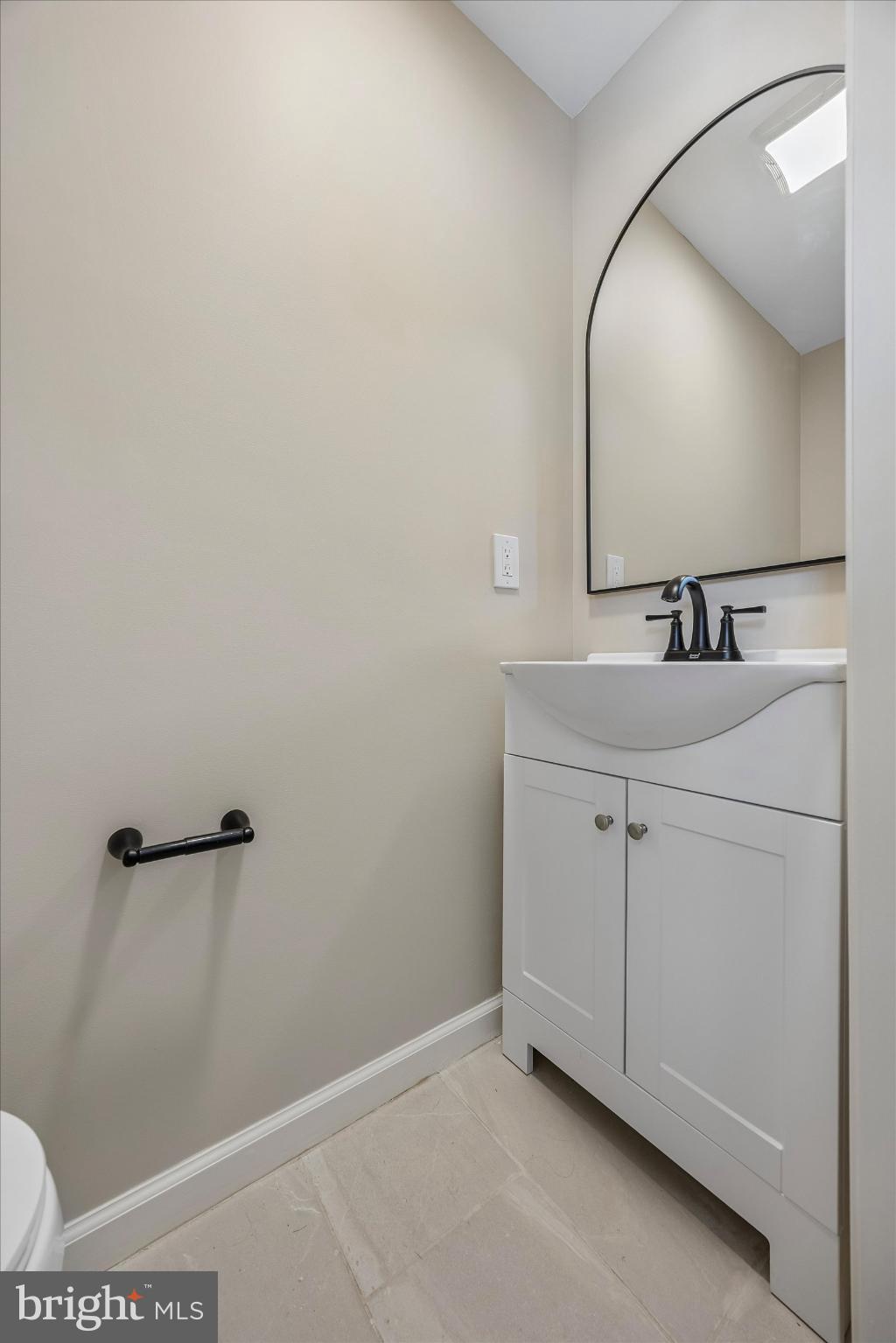 431 LOGAN AVENUE 1