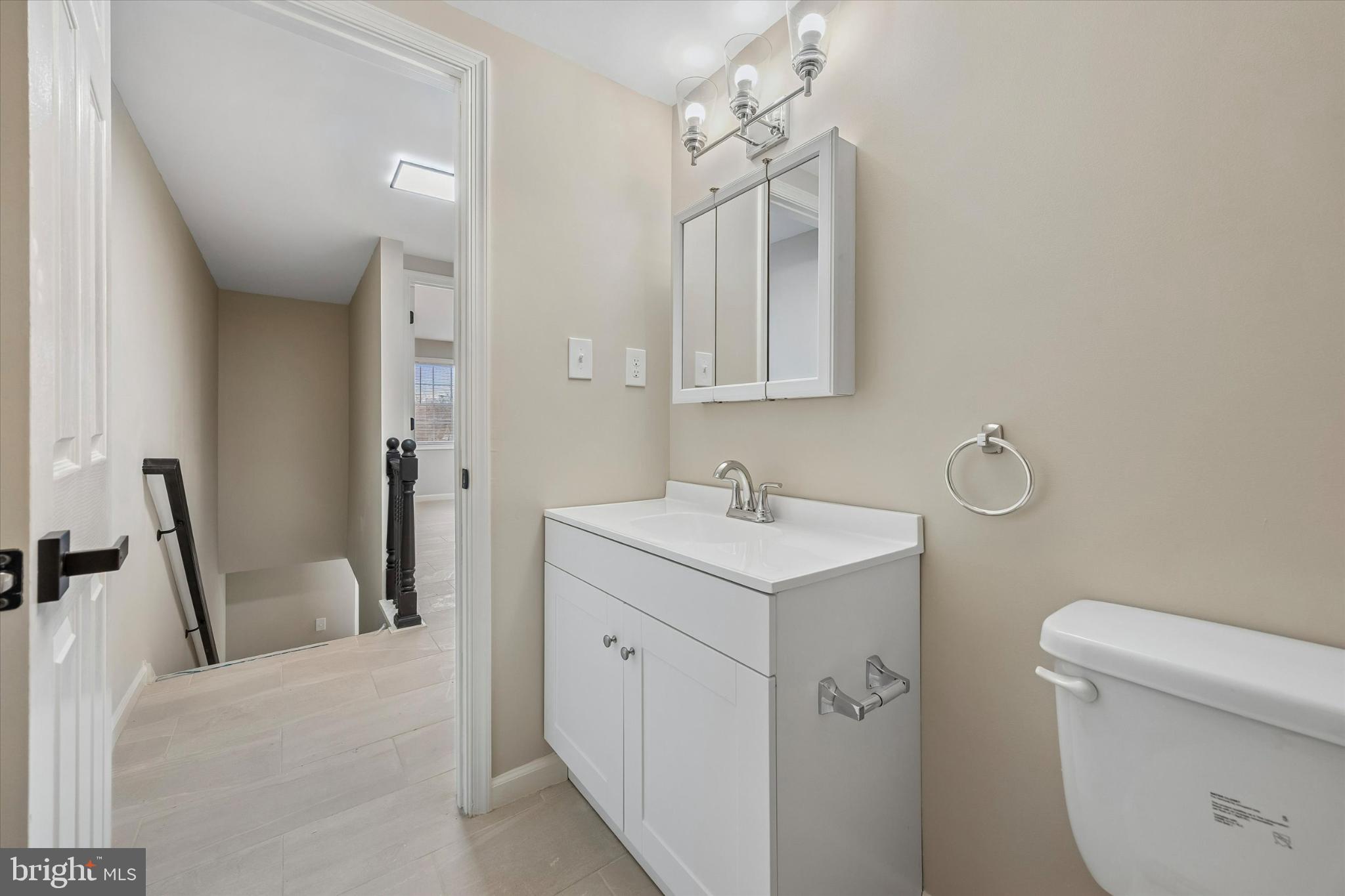 431 LOGAN AVENUE 2