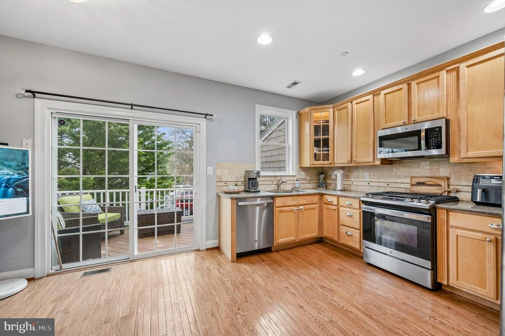 201 COBBLESTONE DRIVE