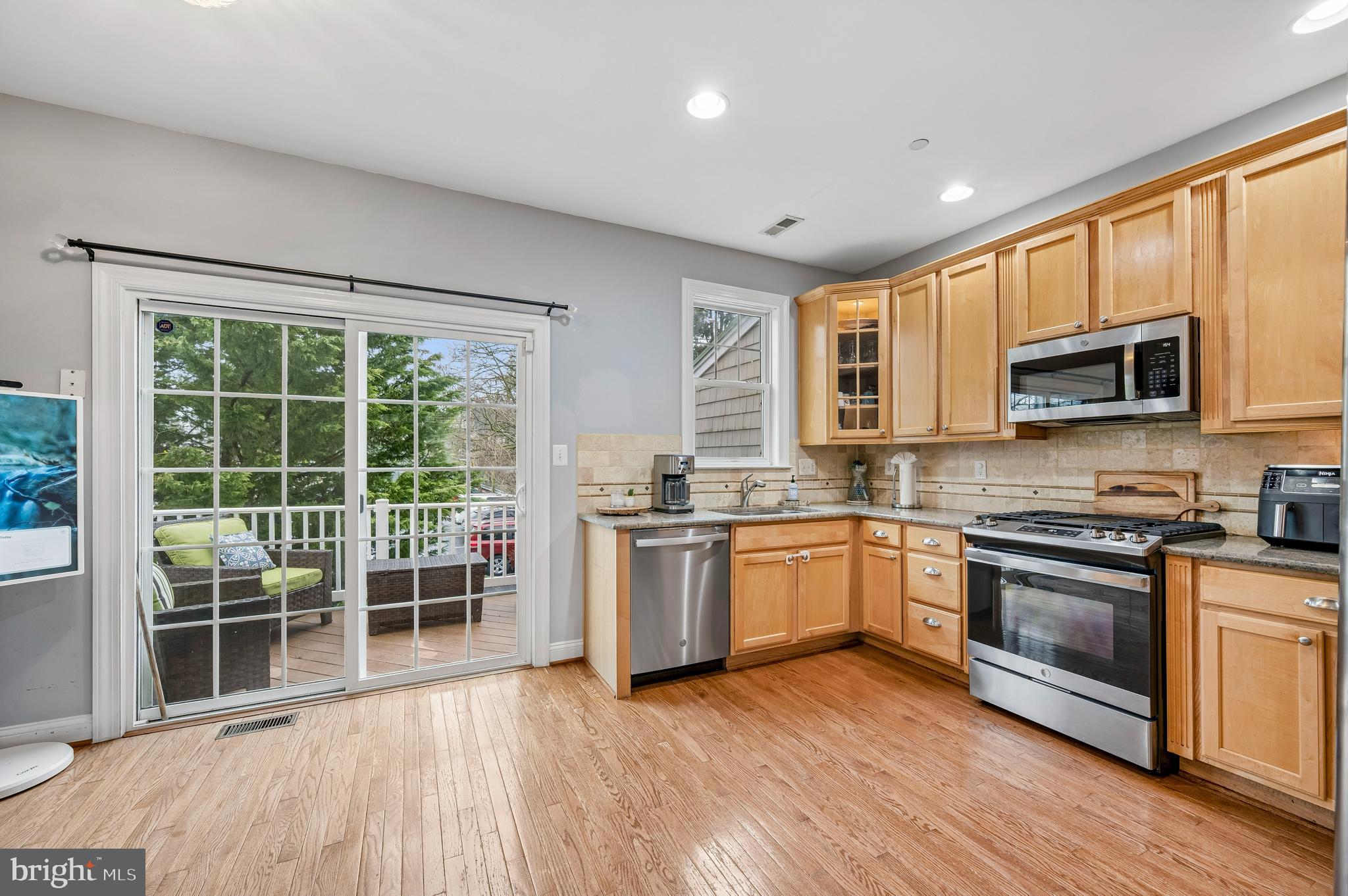 201 COBBLESTONE DRIVE