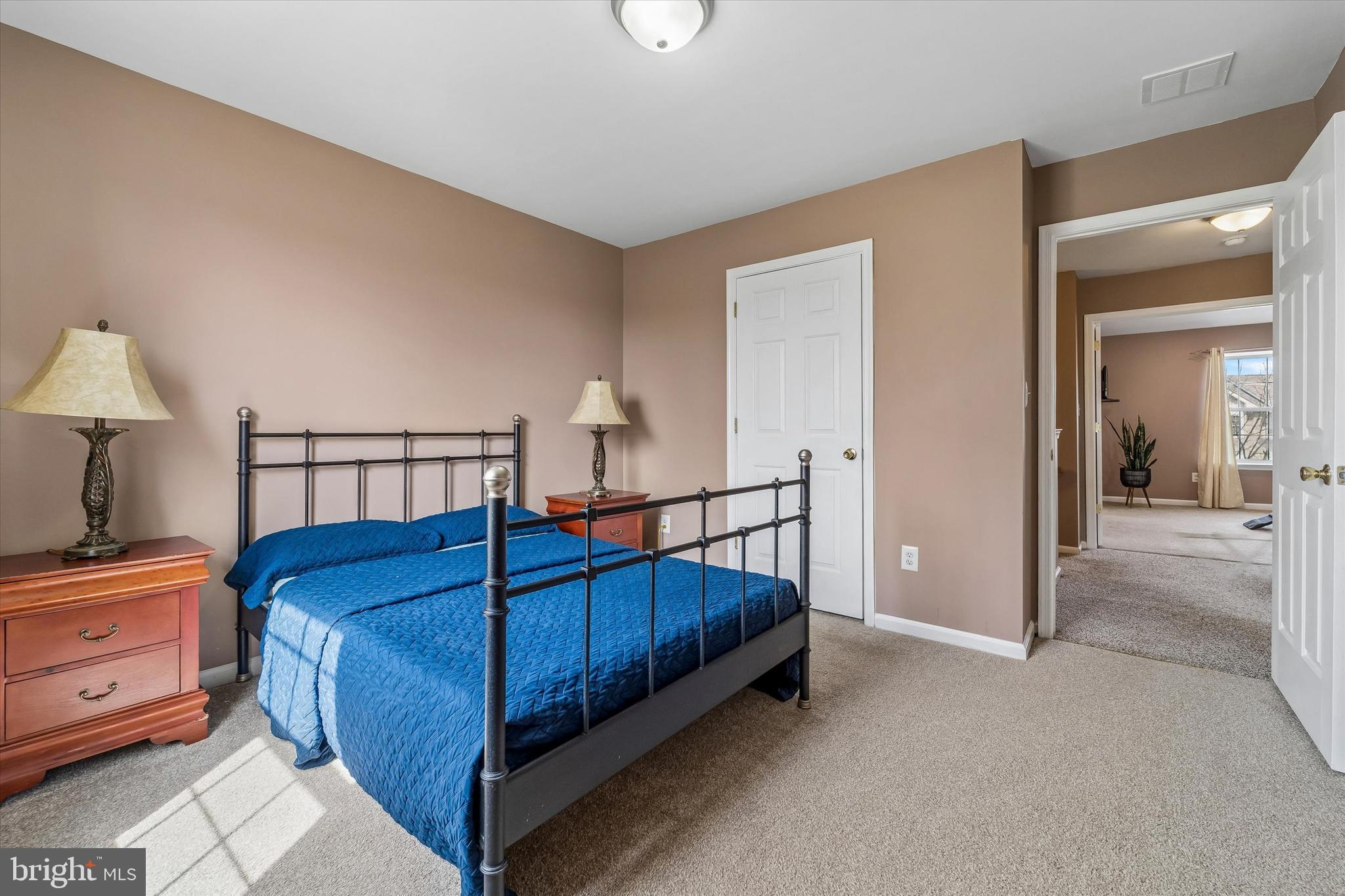 34 GRAYMONT CIRCLE