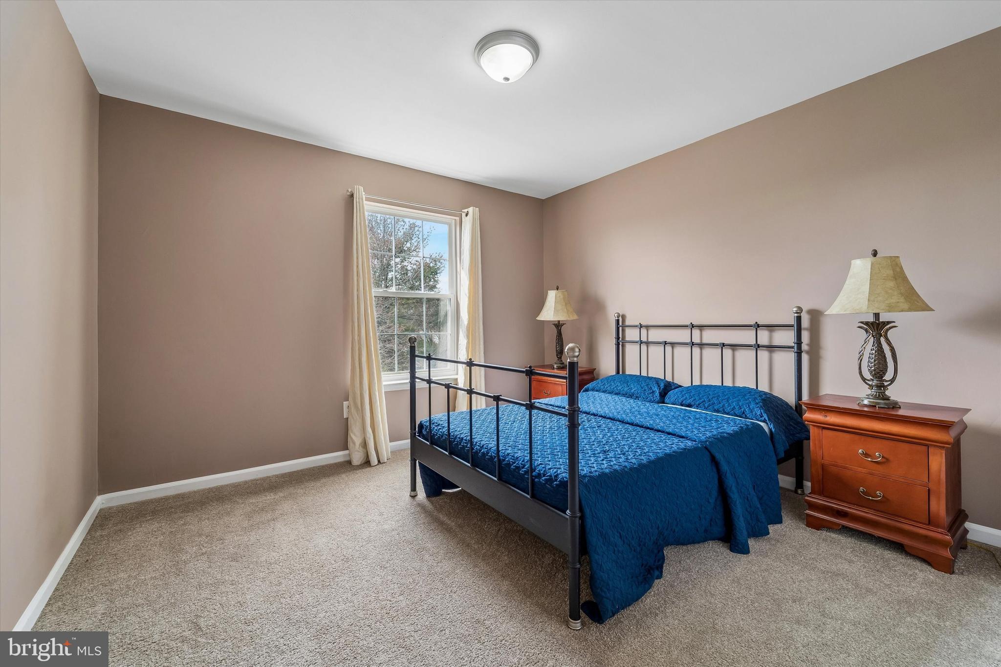34 GRAYMONT CIRCLE
