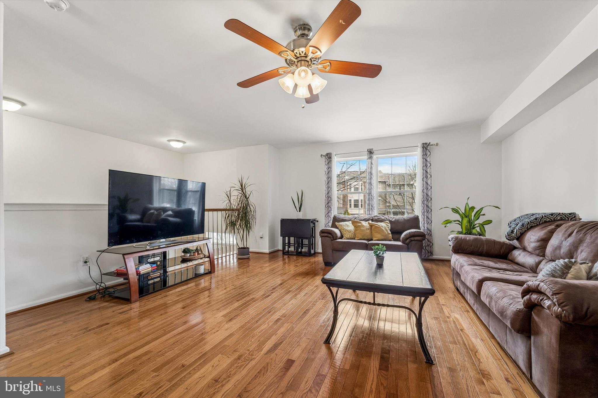 34 GRAYMONT CIRCLE