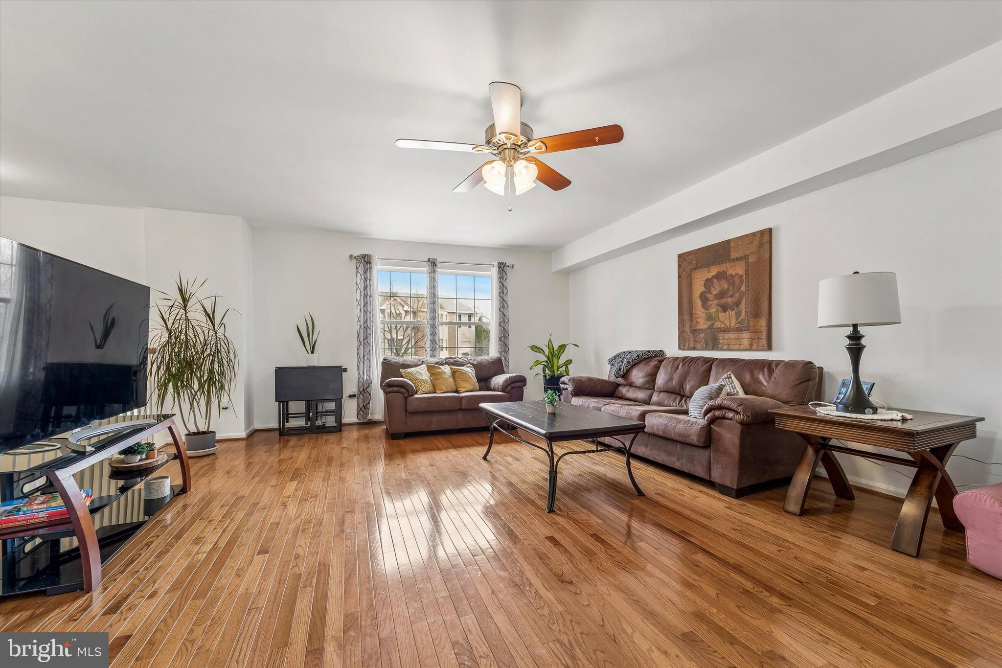 34 GRAYMONT CIRCLE