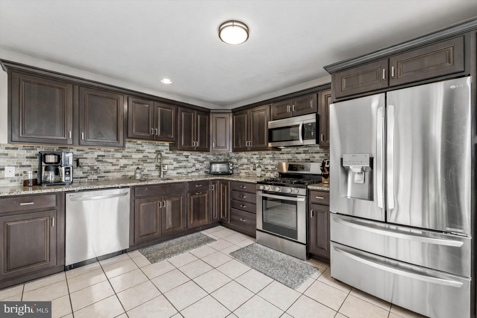 34 GRAYMONT CIRCLE
