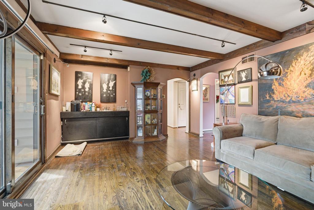 822 WICKFIELD ROAD