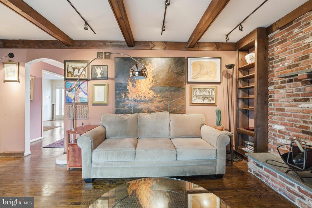 822 WICKFIELD ROAD