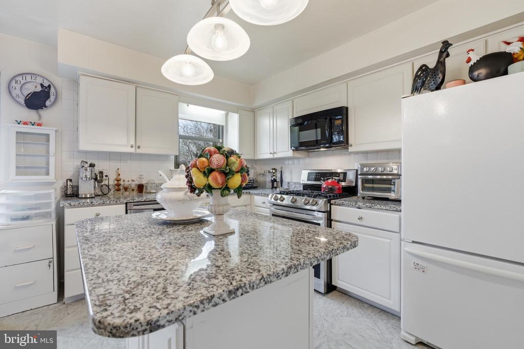 822 WICKFIELD ROAD