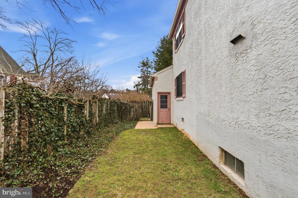 822 WICKFIELD ROAD