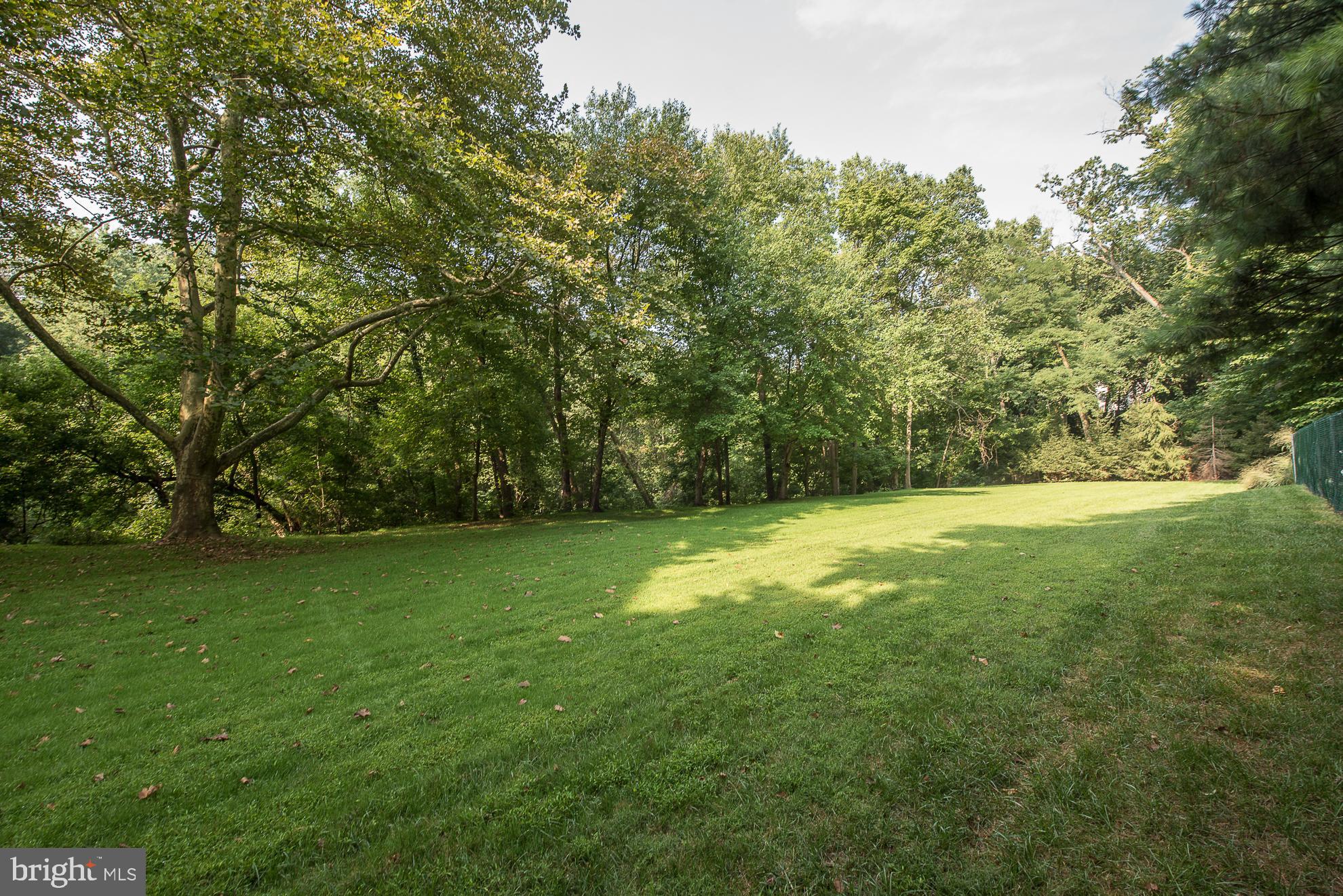 19 ROCK HILL ROAD 1-G