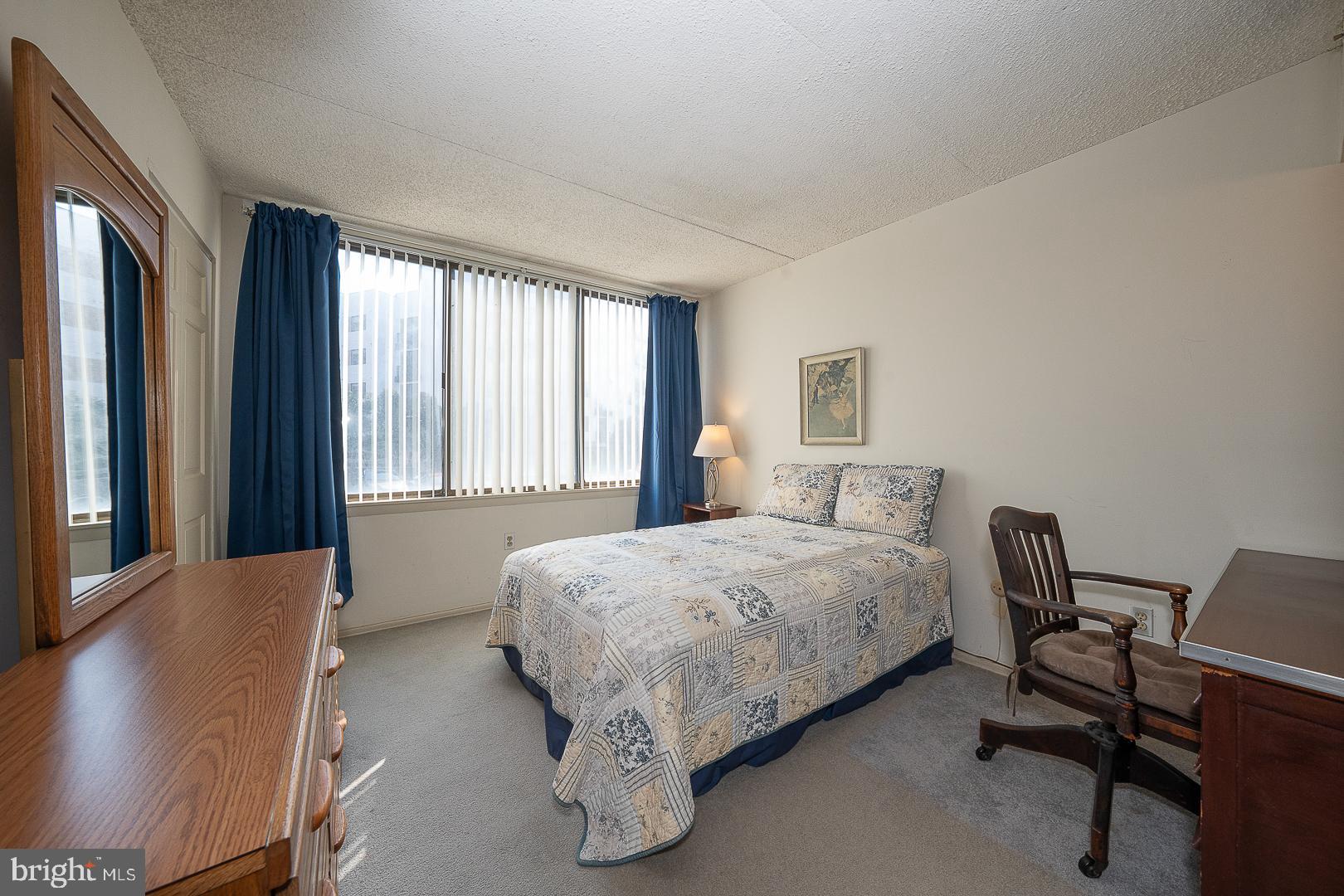 19 ROCK HILL ROAD 1-G