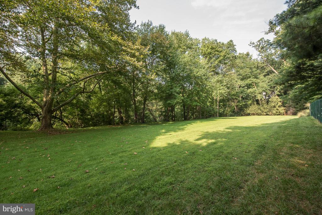 19 ROCK HILL ROAD 1-G
