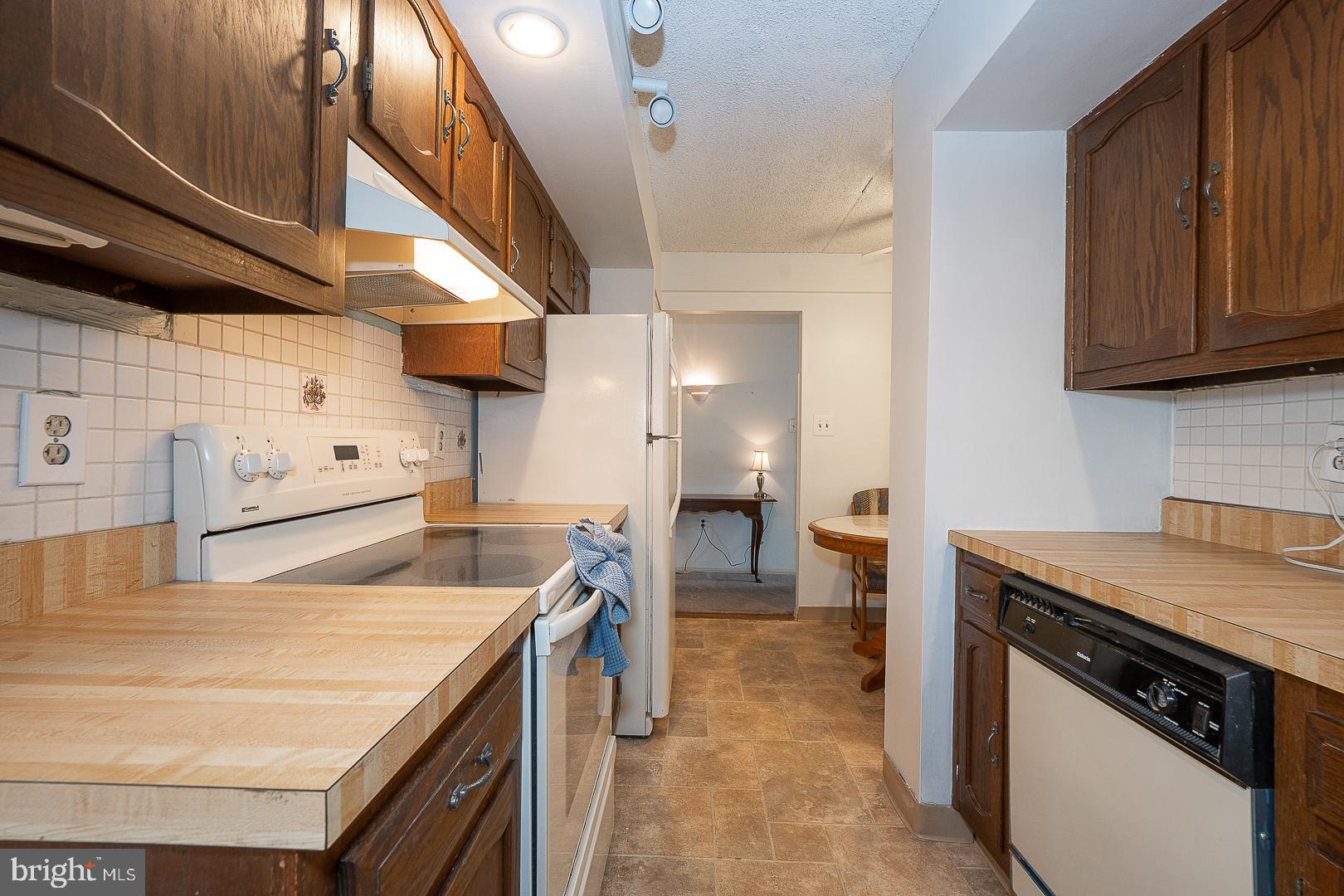 19 ROCK HILL ROAD 1-G