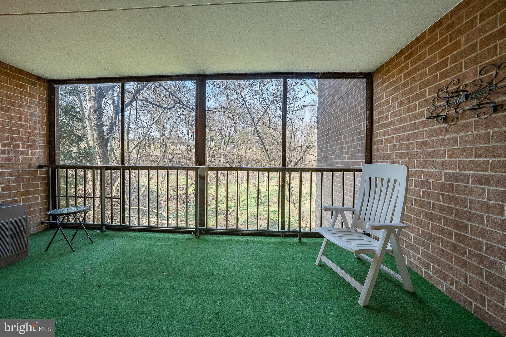 19 ROCK HILL ROAD 1-G