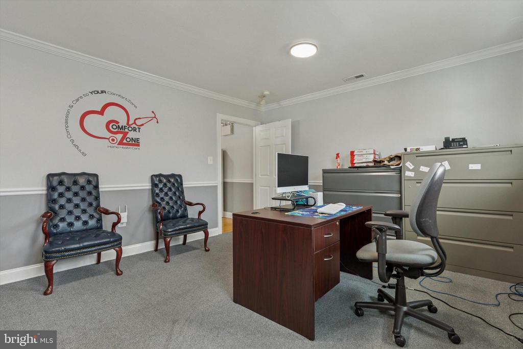 239 W GERMANTOWN PIKE