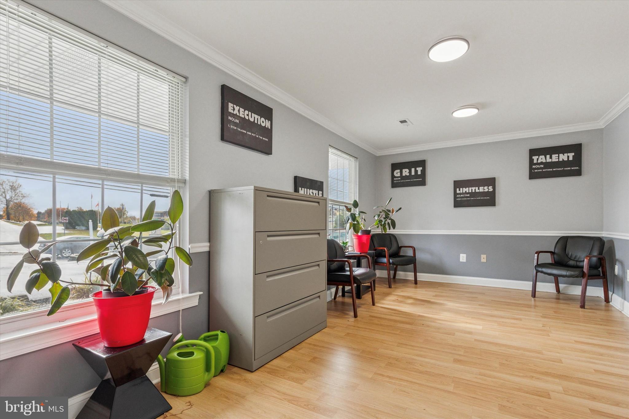 239 W GERMANTOWN PIKE