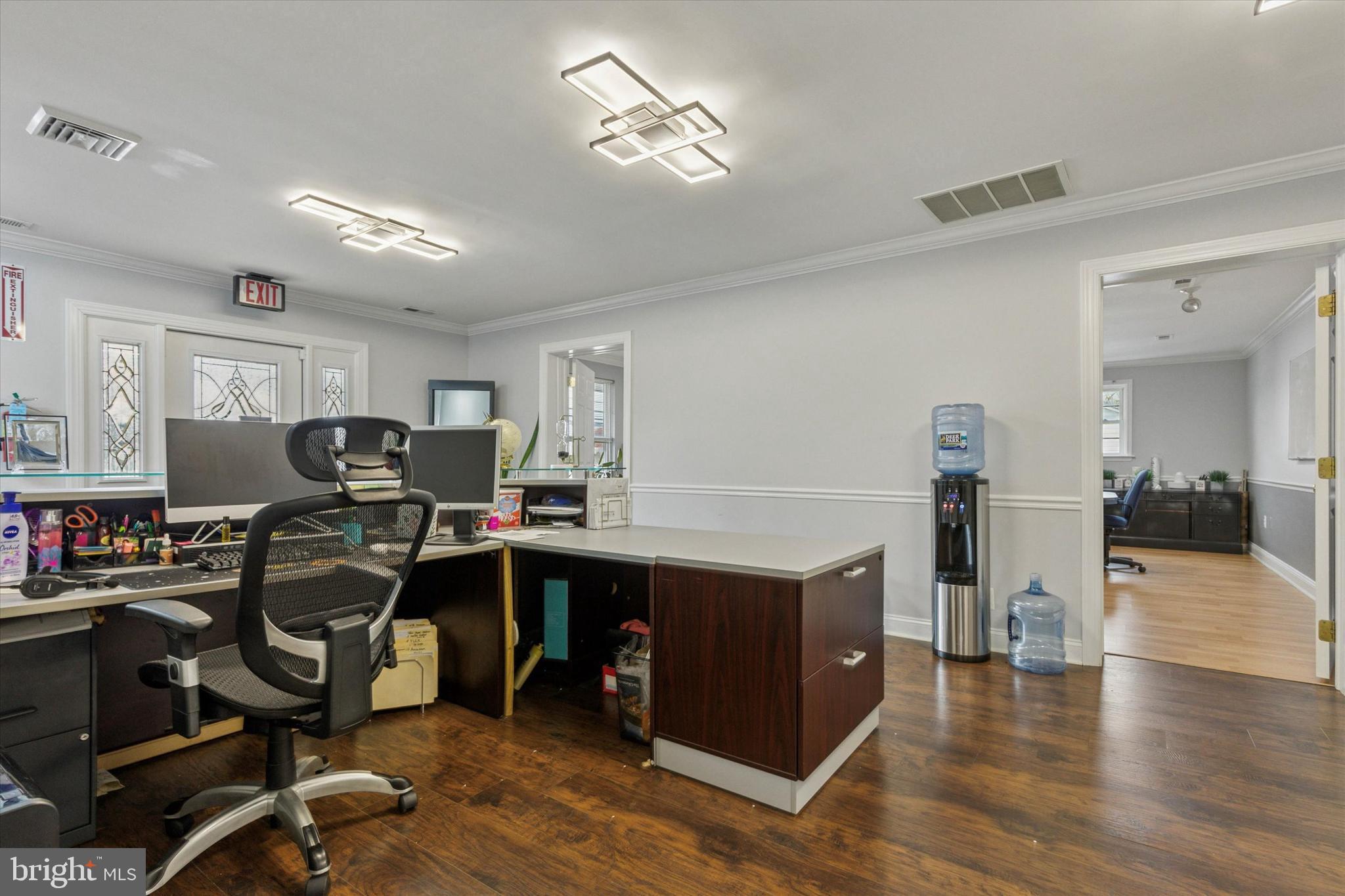 239 W GERMANTOWN PIKE