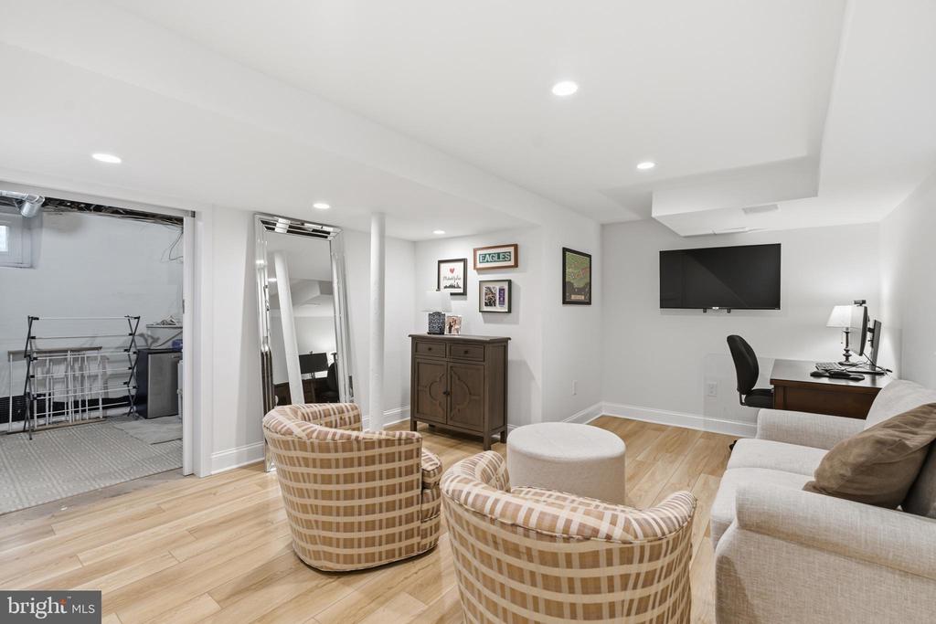 529 SHORTRIDGE DRIVE