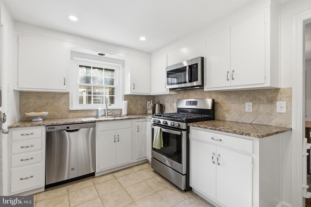 529 SHORTRIDGE DRIVE