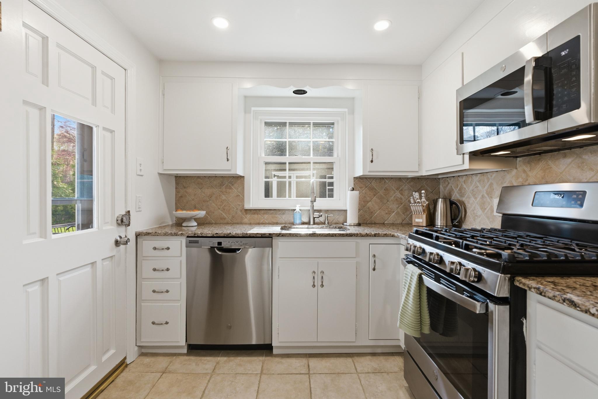 529 SHORTRIDGE DRIVE