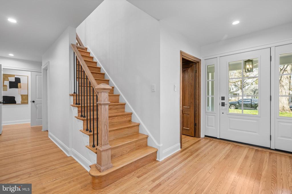 1021 WALSH LANE