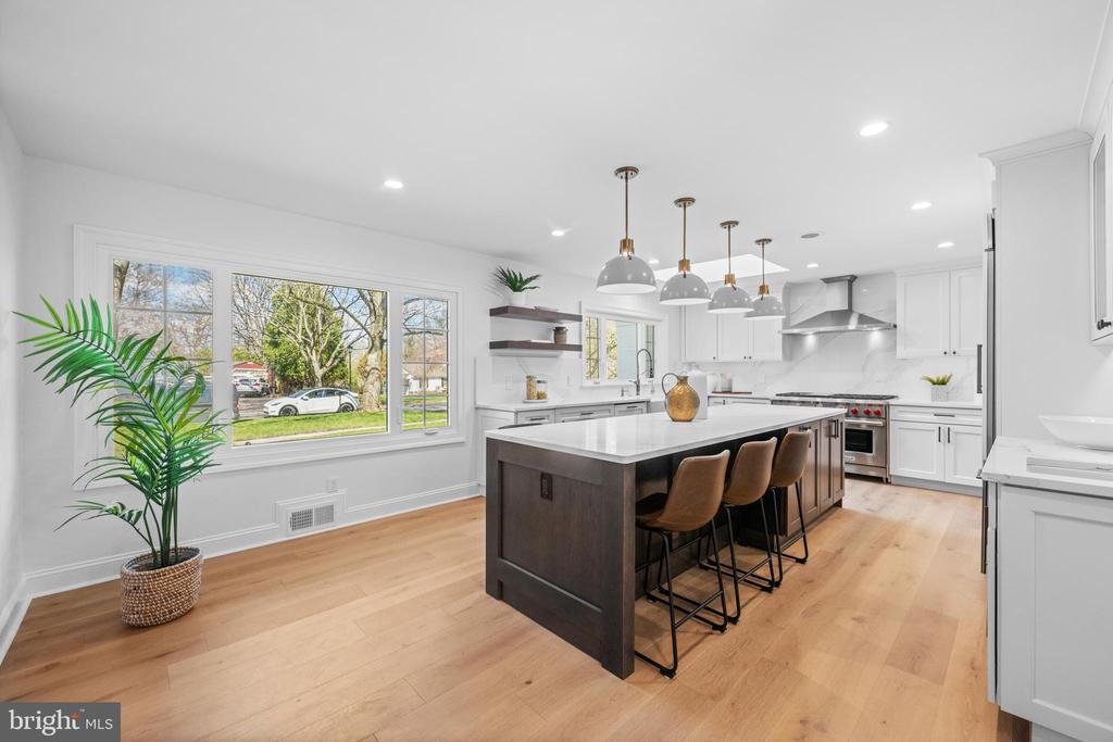 1021 WALSH LANE