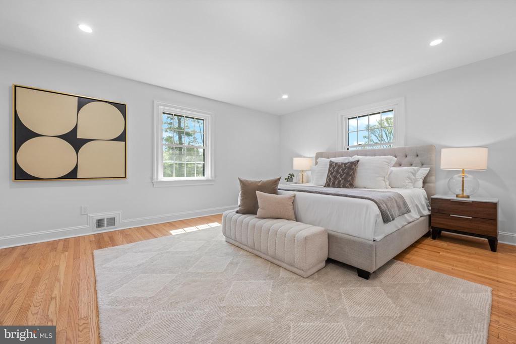 1021 WALSH LANE