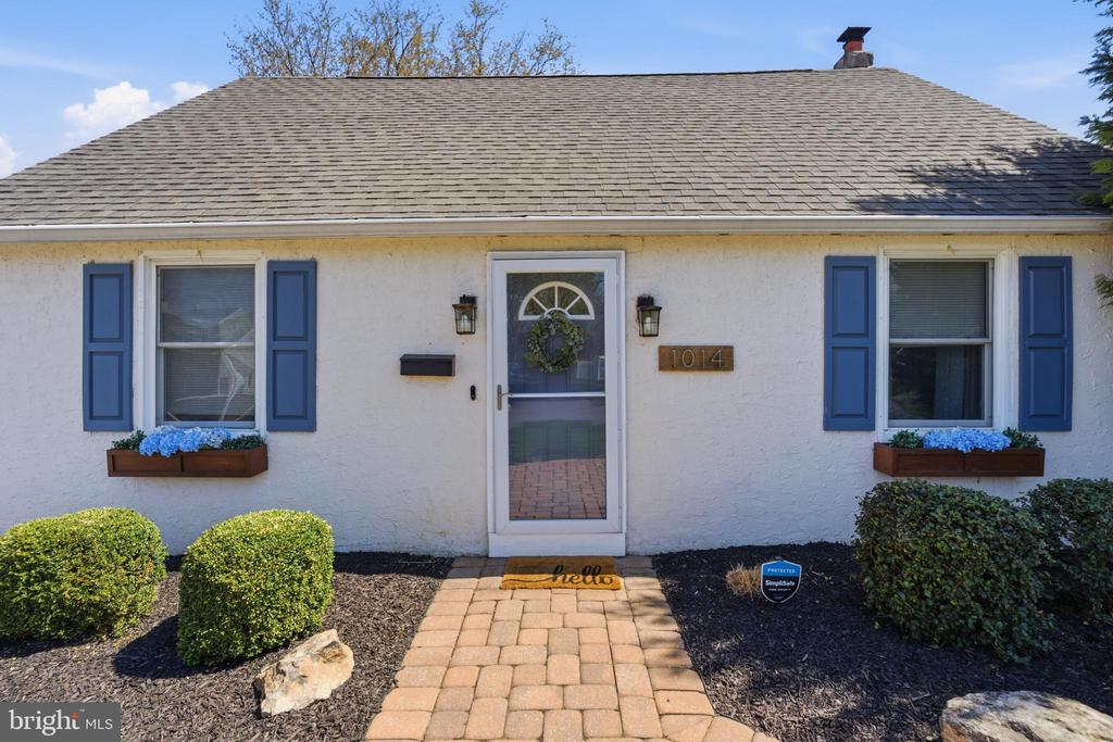 1014 THRUSH LANE