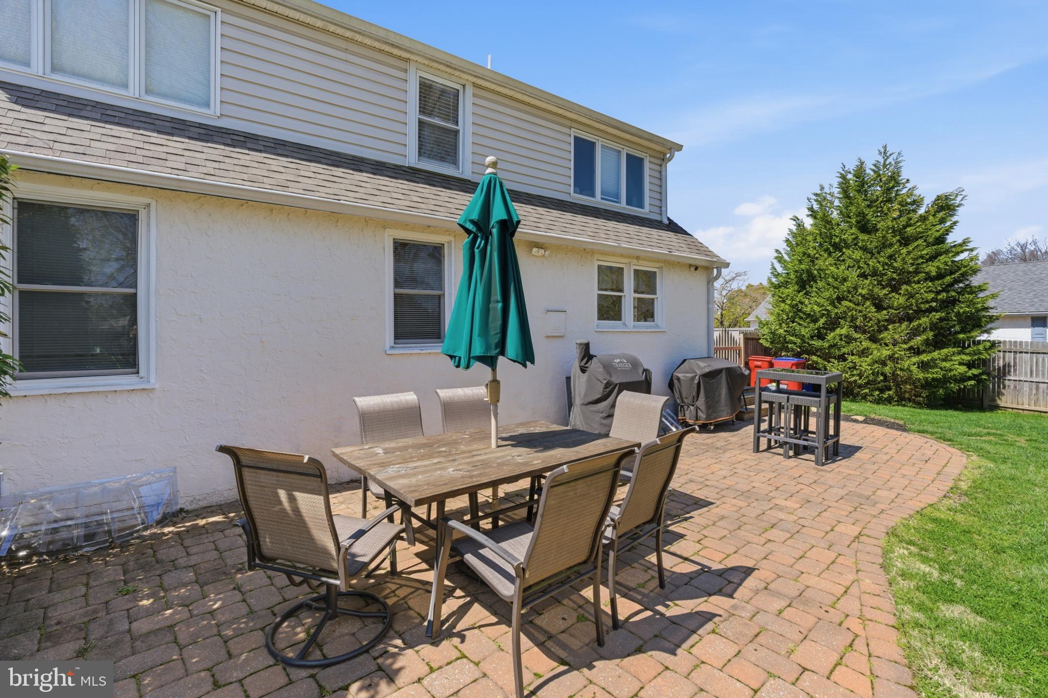 1014 THRUSH LANE