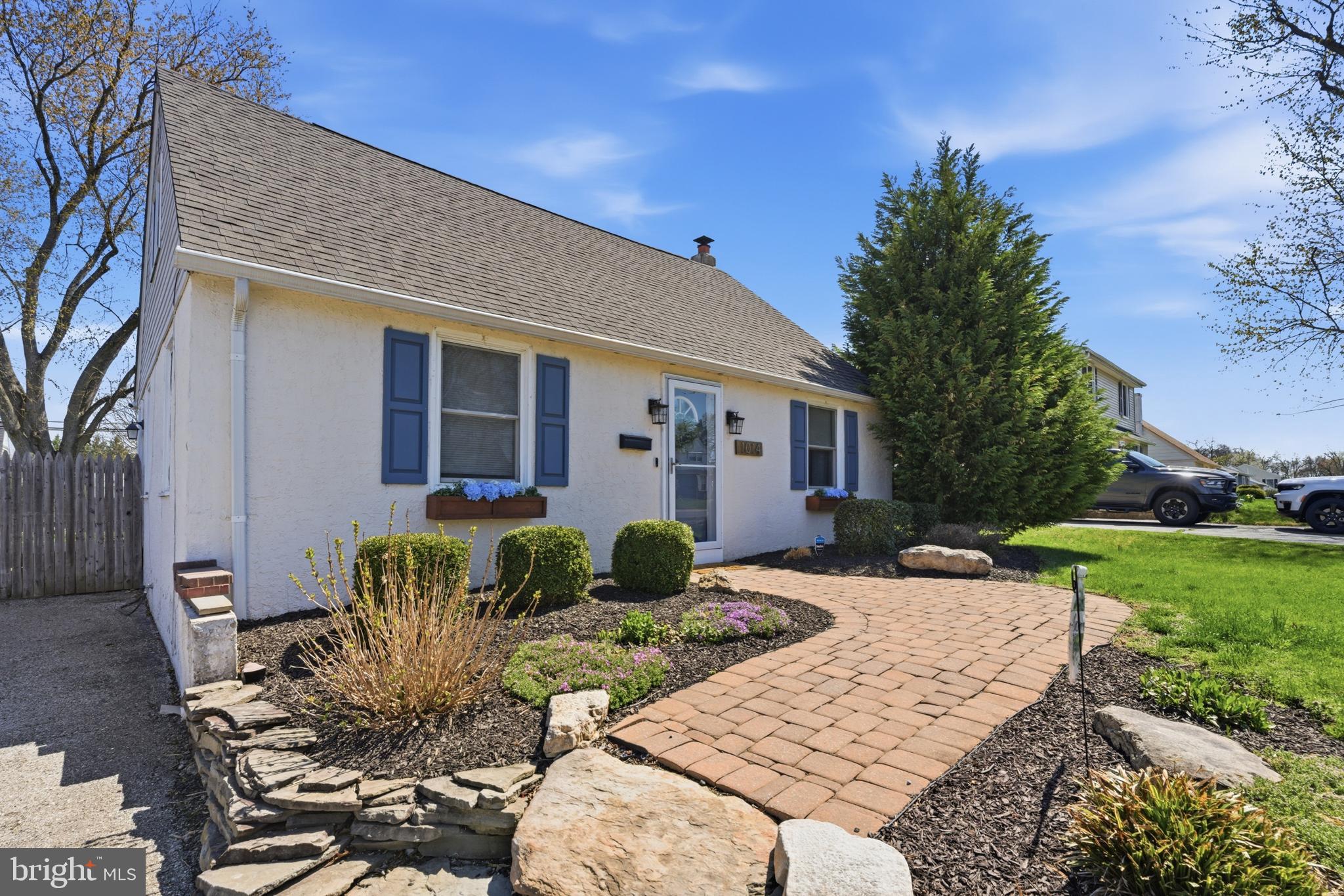 1014 THRUSH LANE
