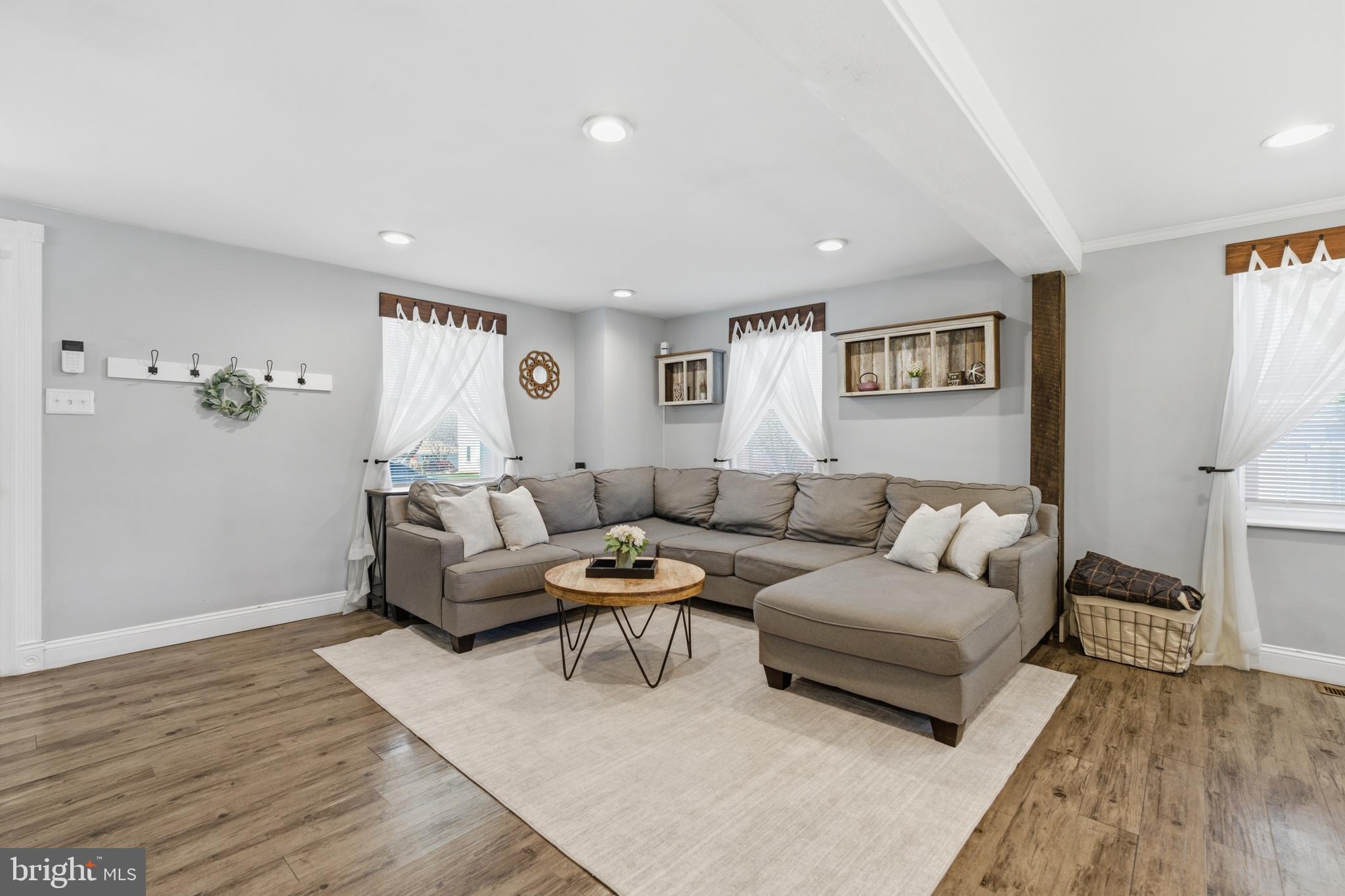 1014 THRUSH LANE